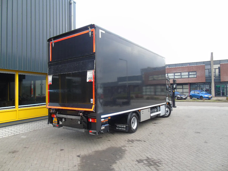 Volvo FL 10.210 + EURO 6 + LIFT - Box truck: picture 3 Volvo FL 10.210 + EURO 6 + LIFT - Box truck: picture 3