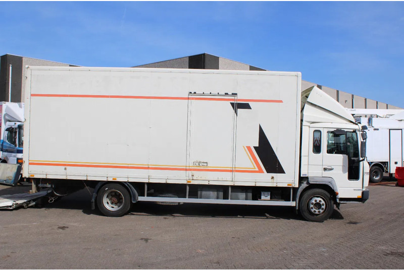 Volvo FL 6.250 +EURO 2 + MANUAL + LIFT - Box truck: picture 3 Volvo FL 6.250 +EURO 2 + MANUAL + LIFT - Box truck: picture 3