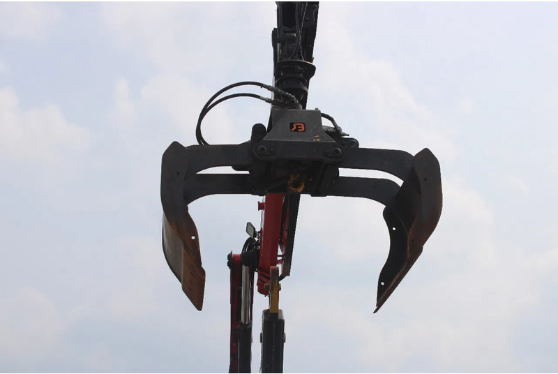 Volvo FM 330 + HMF 1035 + HOOKSYTEM HYVA + EURO 5 + 6X2 - Crane truck: picture 5 Volvo FM 330 + HMF 1035 + HOOKSYTEM HYVA + EURO 5 + 6X2 - Crane truck: picture 5