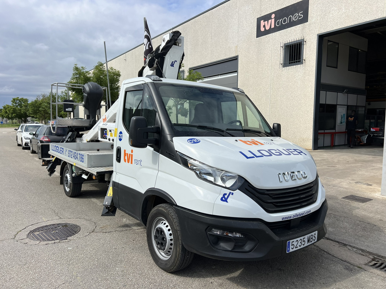 Iveco Daily + Oil&Steel Scorpion 1812 Smart Iveco Daily + Oil&Steel Scorpion 1812 Smart - Truck mounted aerial platform: picture 3 Iveco Daily + Oil&Steel Scorpion 1812 Smart Iveco Daily + Oil&Steel Scorpion 1812 Smart - Truck mounted aerial platform: picture 3