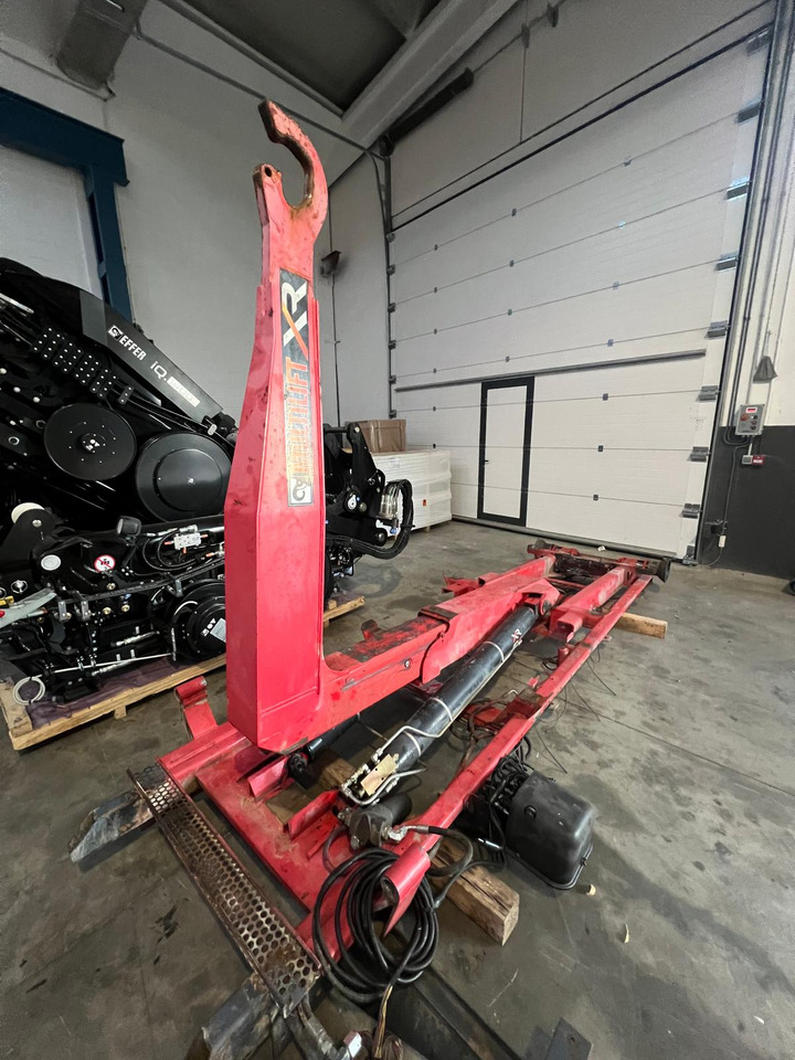 Multilift XR10S - Hook lift/ Skip loader system: picture 2 Multilift XR10S - Hook lift/ Skip loader system: picture 2