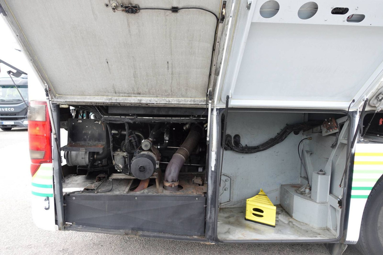 Coach Setra 415 GT-HD *Klima*WC*Euro3*Analog Tacho: picture 37 Coach Setra 415 GT-HD *Klima*WC*Euro3*Analog Tacho: picture 37