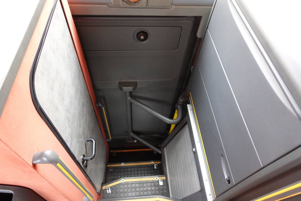 Coach Setra 415 GT-HD *Klima*WC*Euro3*Analog Tacho: picture 11 Coach Setra 415 GT-HD *Klima*WC*Euro3*Analog Tacho: picture 11