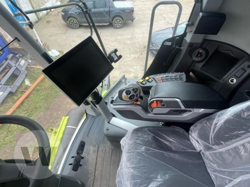 CLAAS Lexion 6800 TT - Combine harvester: picture 4 CLAAS Lexion 6800 TT - Combine harvester: picture 4