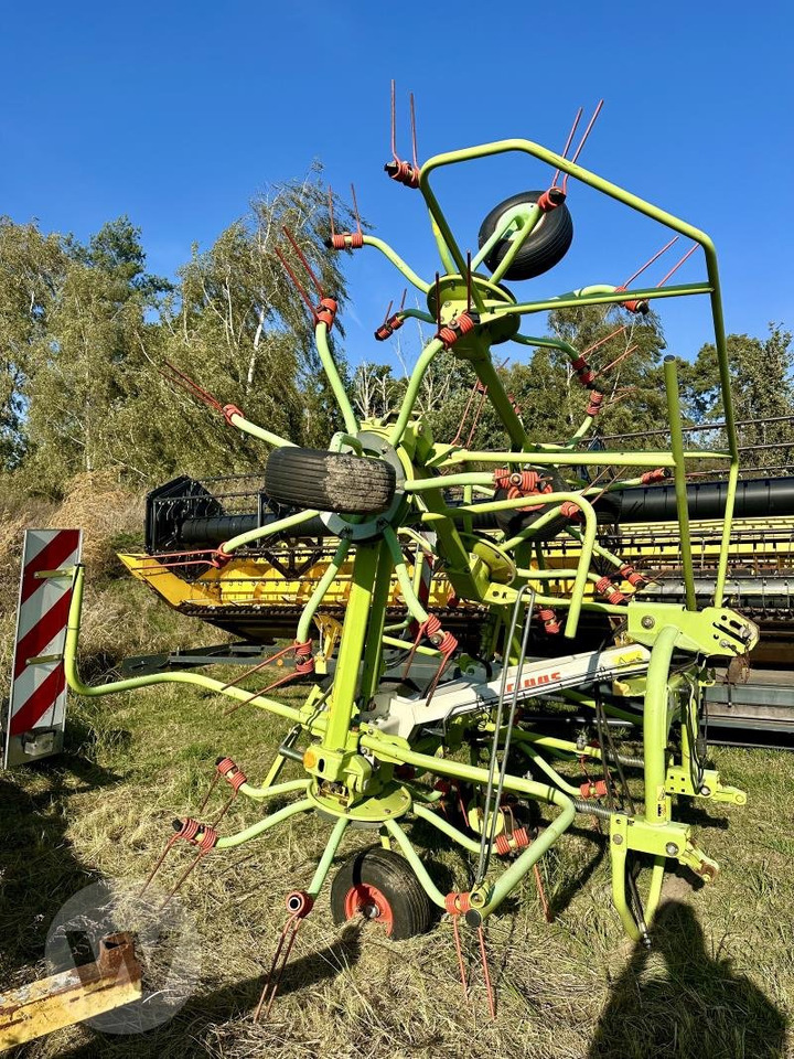 CLAAS Volto 770 - Tedder/ Rake: picture 1 CLAAS Volto 770 - Tedder/ Rake: picture 1