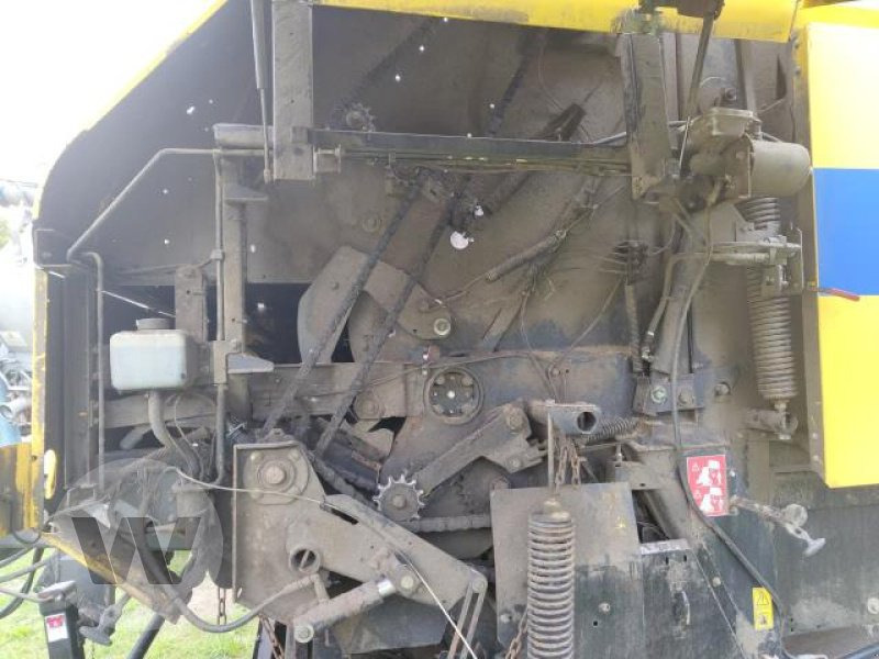 New Holland BR 750 - Round baler: picture 2 New Holland BR 750 - Round baler: picture 2