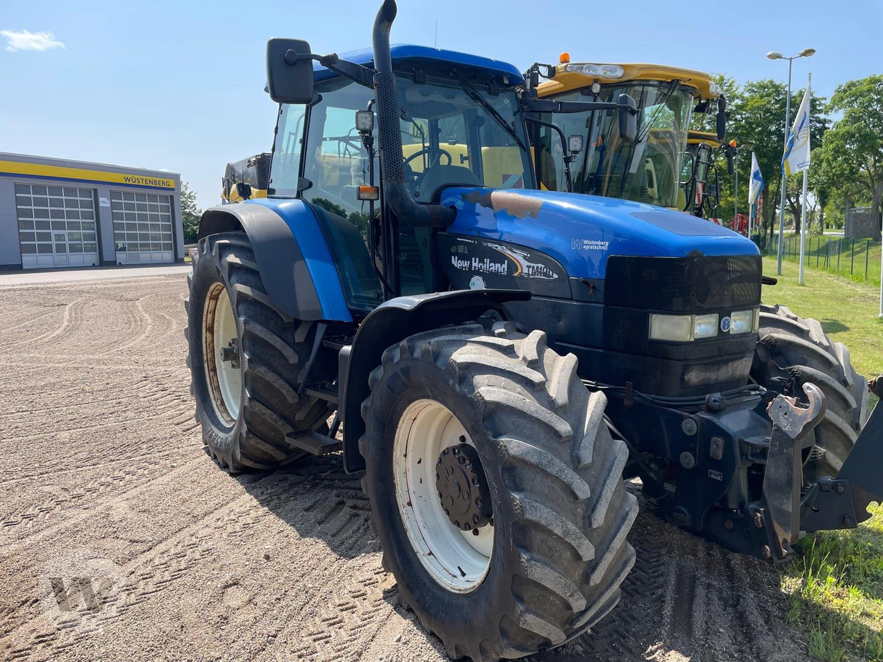 New Holland TM 190 - Farm tractor: picture 4 New Holland TM 190 - Farm tractor: picture 4