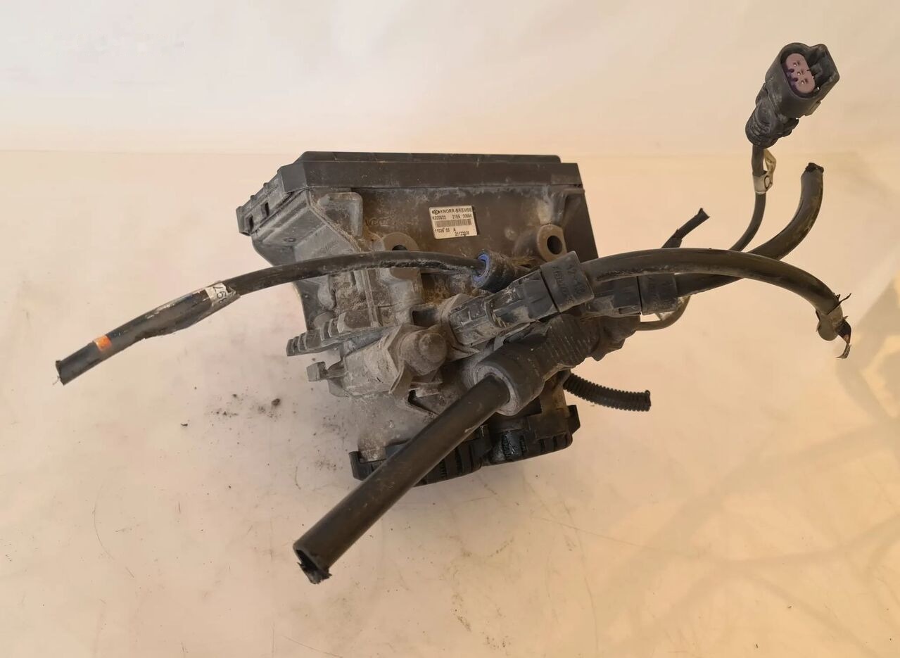 Knorr-Bremse K020022 21122035 Volvo FH FM truck - Brake valve for Truck: picture 2 Knorr-Bremse K020022 21122035 Volvo FH FM truck - Brake valve for Truck: picture 2