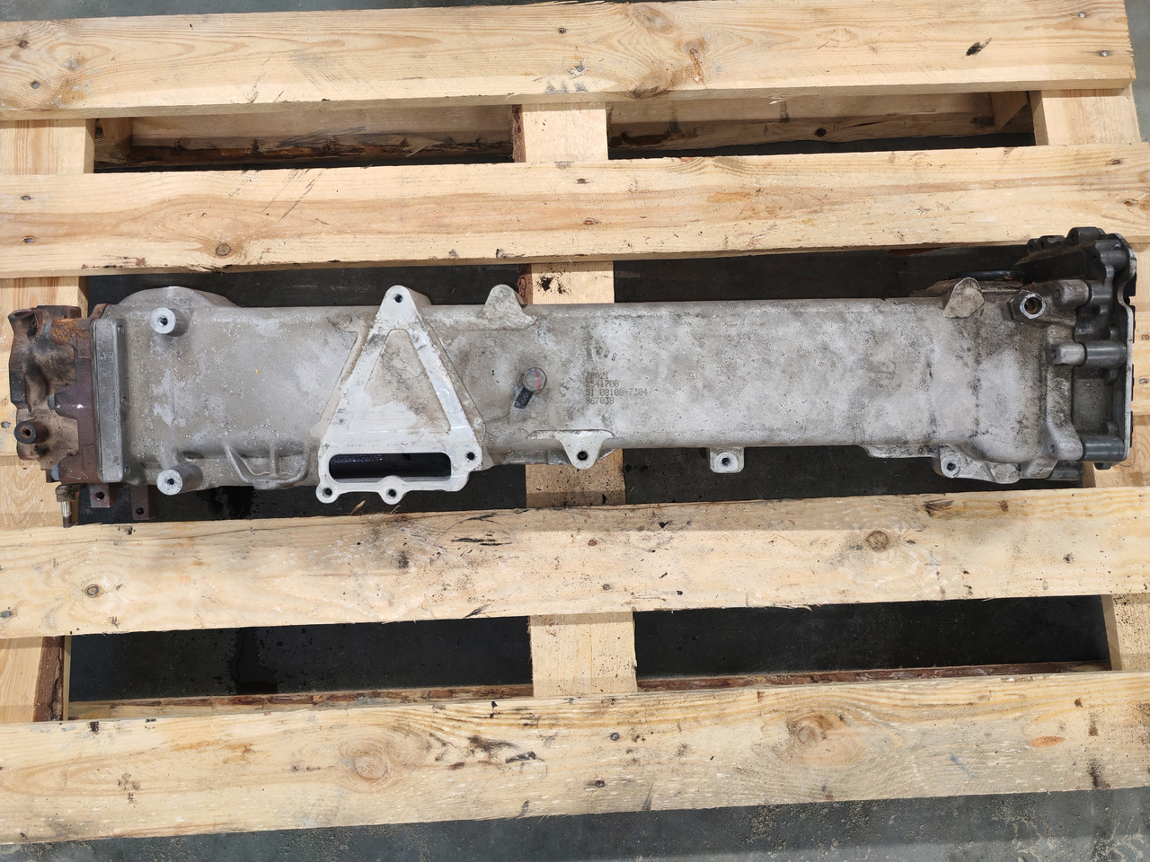 MAN TGS TGX EURO 6 / D2676 / EG RECILCULATION / 51081007304 - EGR cooler: picture 2 MAN TGS TGX EURO 6 / D2676 / EG RECILCULATION / 51081007304 - EGR cooler: picture 2