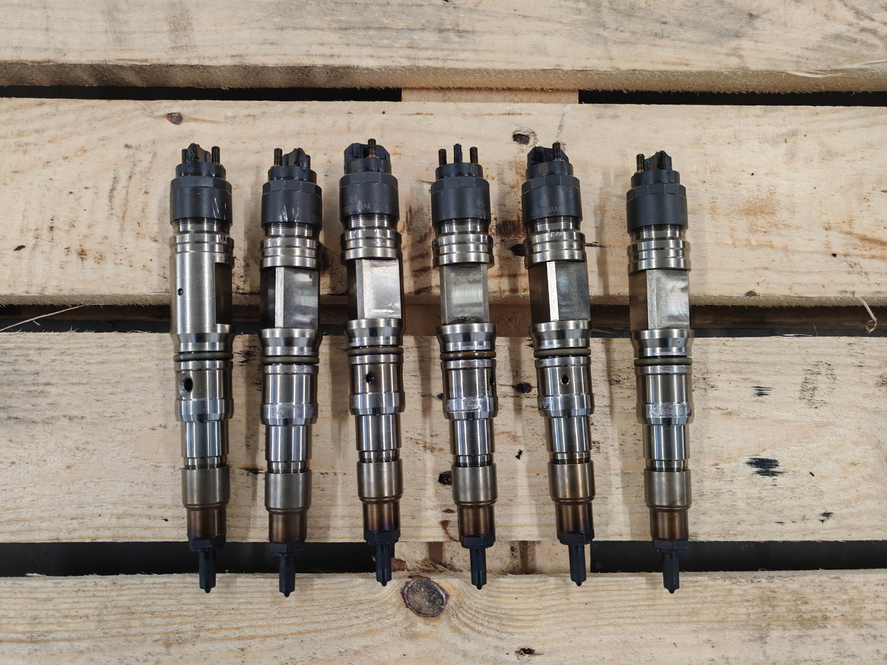 MAN TGS TGX EURO 6 / D2676LF / INJECTORS SET / 61910420 - Injector: picture 2 MAN TGS TGX EURO 6 / D2676LF / INJECTORS SET / 61910420 - Injector: picture 2