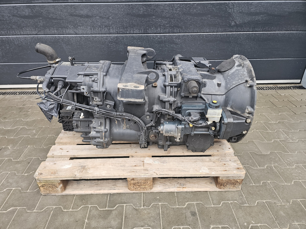 MAN TGS TGX EURO 6 / GRS TIPMATIC GEARBOX RETARDER / 81320046462 - Gearbox: picture 2 MAN TGS TGX EURO 6 / GRS TIPMATIC GEARBOX RETARDER / 81320046462 - Gearbox: picture 2