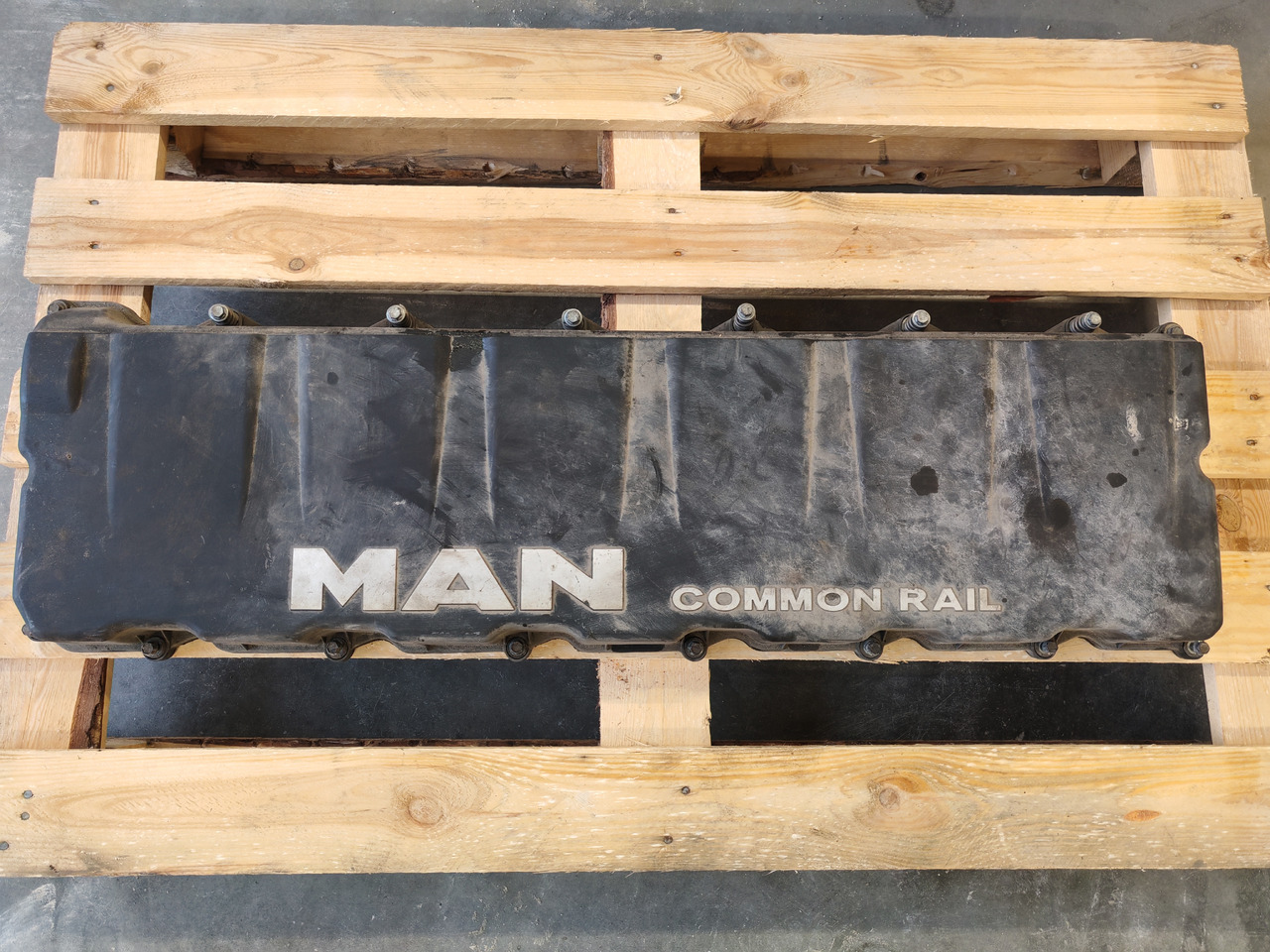 MAN TGX TGS EURO 6 / D2676 / ENGINE COVER / 51034016033 - Engine and parts: picture 2 MAN TGX TGS EURO 6 / D2676 / ENGINE COVER / 51034016033 - Engine and parts: picture 2