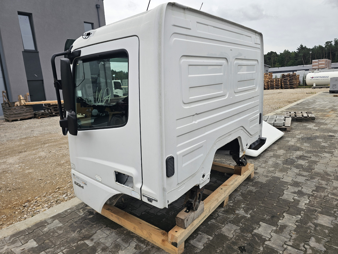 MERCEDES-BENZ ATEGO EURO 6 / CABINE - Cab: picture 4 MERCEDES-BENZ ATEGO EURO 6 / CABINE - Cab: picture 4