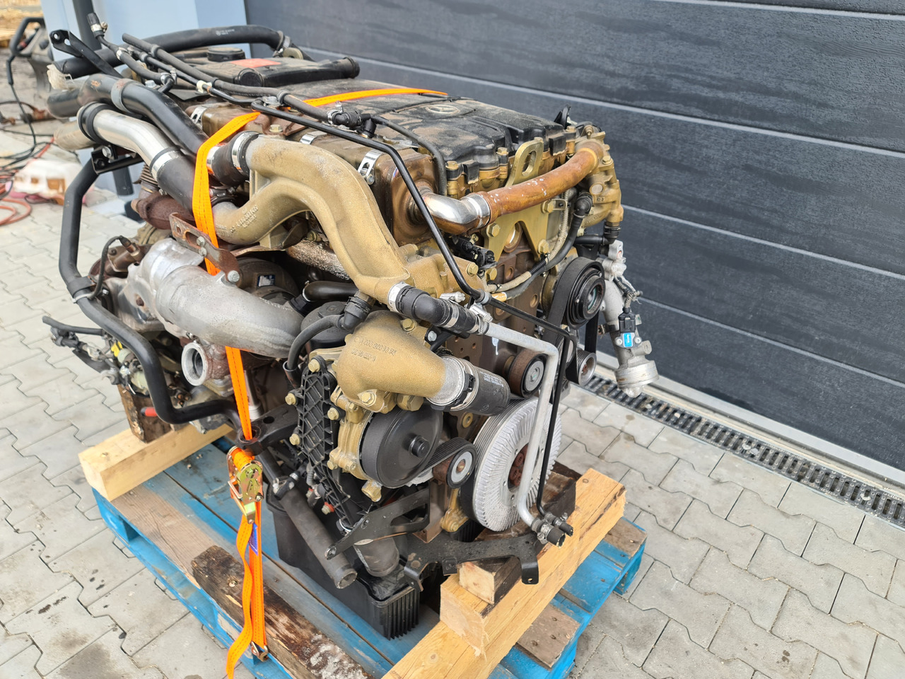 MERCEDES BENZ ENGINE / OM936 LA EURO 6 / WORLDWIDE DELIVERY - Engine: picture 3 MERCEDES BENZ ENGINE / OM936 LA EURO 6 / WORLDWIDE DELIVERY - Engine: picture 3