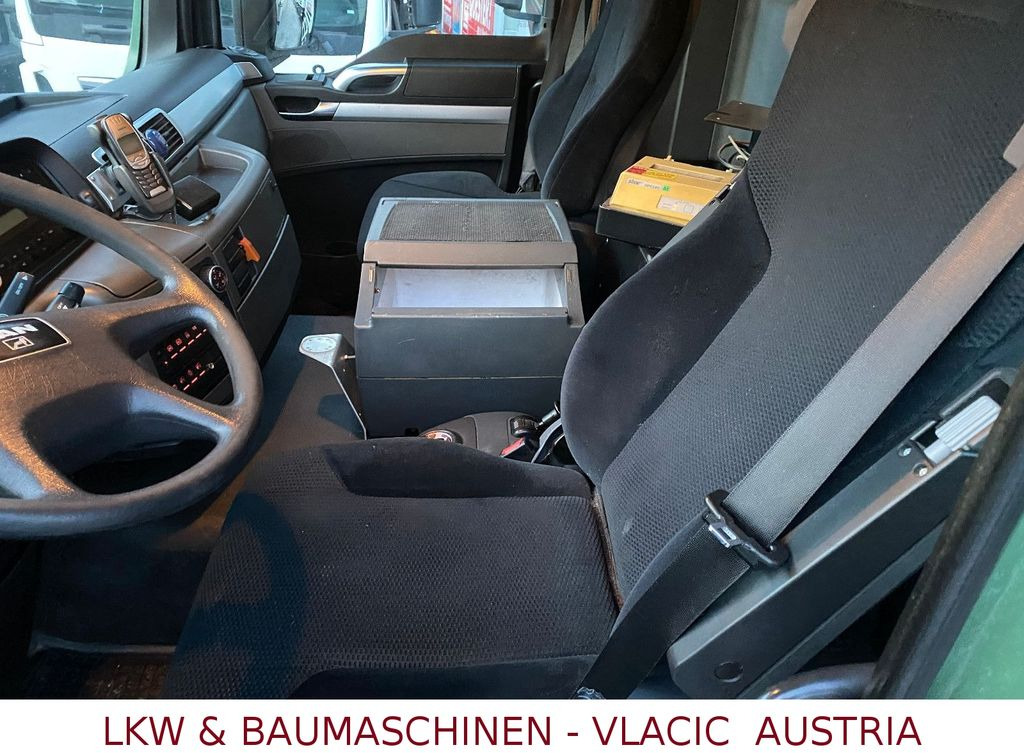 MAN TGS 26.400 Gastankwagen mit Pumpe und Wage22000L - Tank truck: picture 5 MAN TGS 26.400 Gastankwagen mit Pumpe und Wage22000L - Tank truck: picture 5