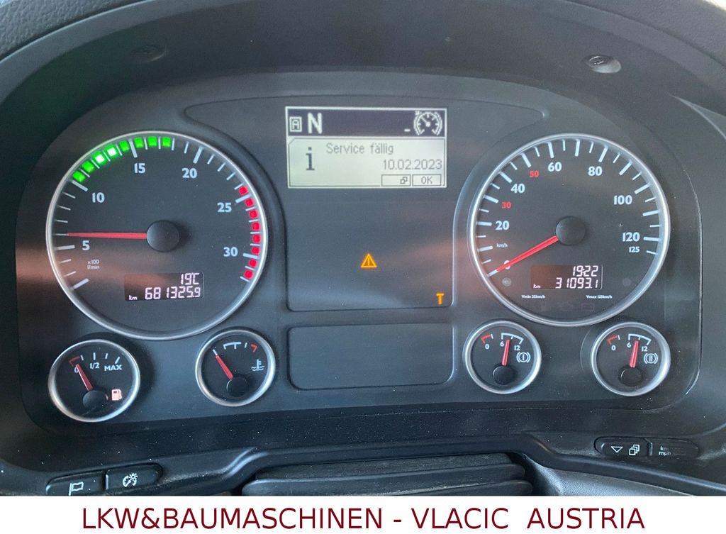 MAN TGS 26.440 6x2 mit Lift und Lenkachse MAN TGS 26.440 6x2 mit Lift und Lenkachse - Cab chassis truck: picture 5 MAN TGS 26.440 6x2 mit Lift und Lenkachse MAN TGS 26.440 6x2 mit Lift und Lenkachse - Cab chassis truck: picture 5