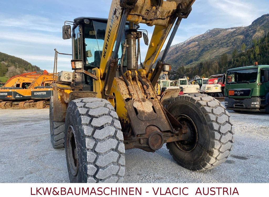 New Holland W190 B New Holland W190 B - Wheel loader: picture 3 New Holland W190 B New Holland W190 B - Wheel loader: picture 3