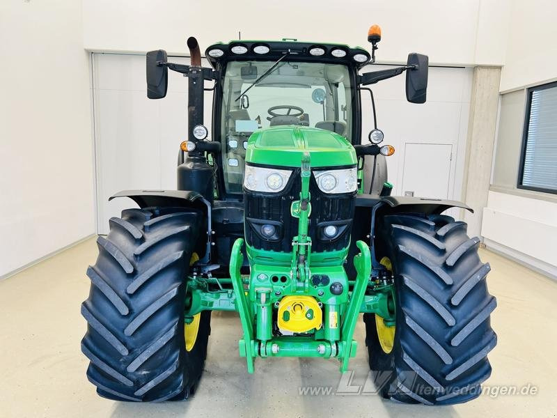 John Deere 6155R - Farm tractor: picture 5 John Deere 6155R - Farm tractor: picture 5