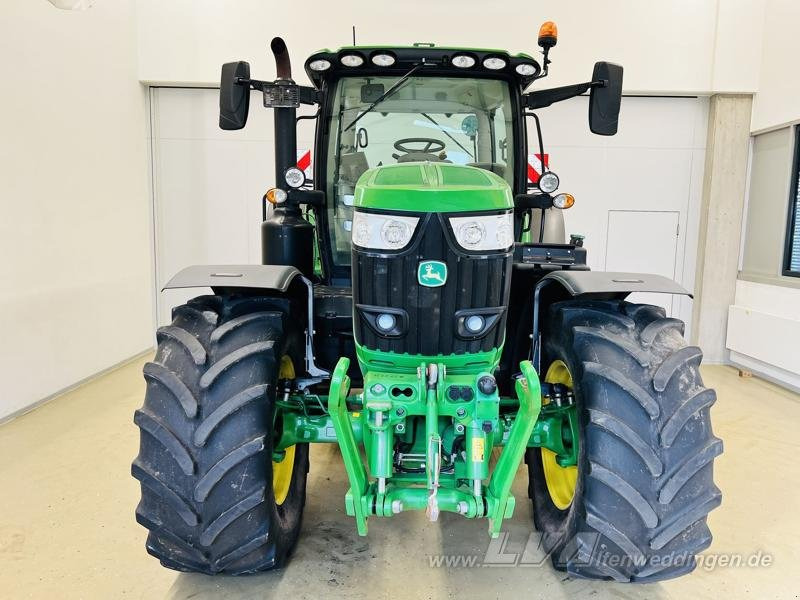 John Deere 6175R - Farm tractor: picture 3 John Deere 6175R - Farm tractor: picture 3