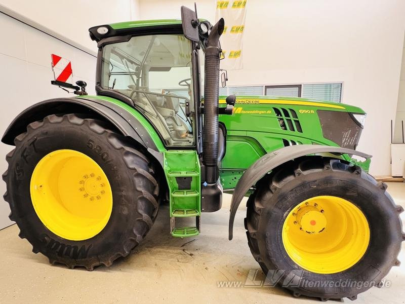 John Deere 6190R - Farm tractor: picture 5 John Deere 6190R - Farm tractor: picture 5