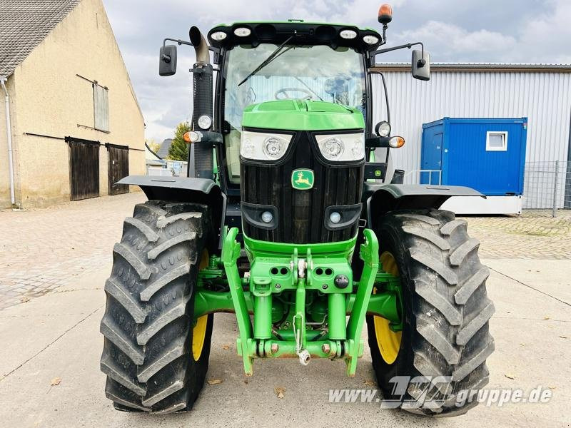 John Deere 6210R - Farm tractor: picture 3 John Deere 6210R - Farm tractor: picture 3