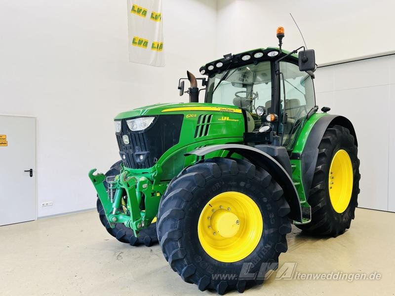 John Deere 6210R - Farm tractor: picture 1 John Deere 6210R - Farm tractor: picture 1