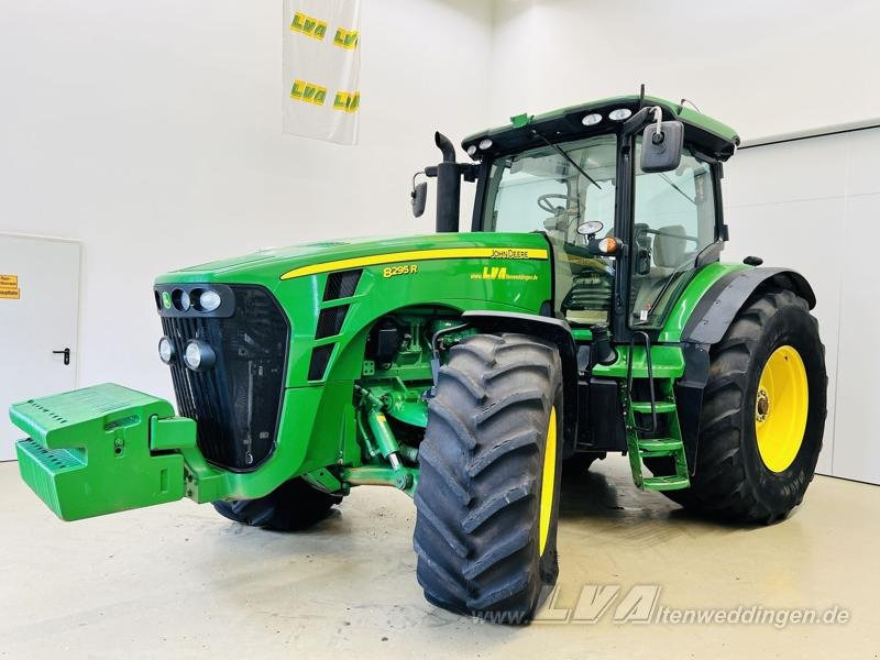 John Deere 8295R - Farm tractor: picture 3 John Deere 8295R - Farm tractor: picture 3