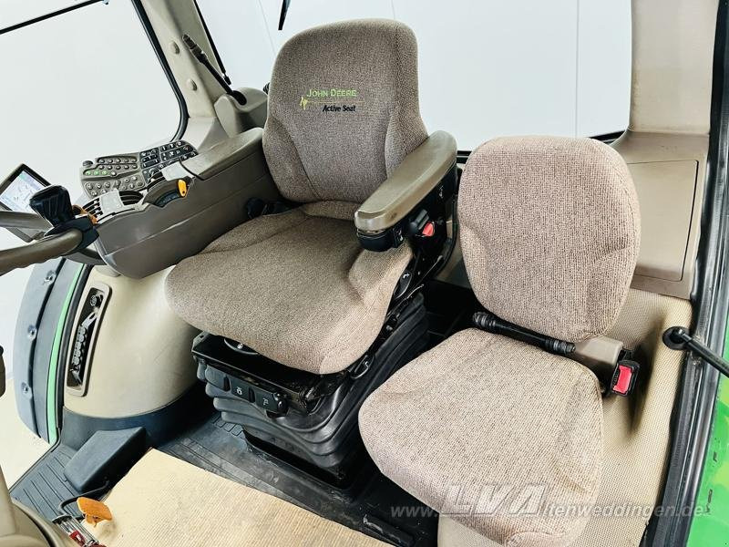 Farm tractor John Deere 8320R: picture 7