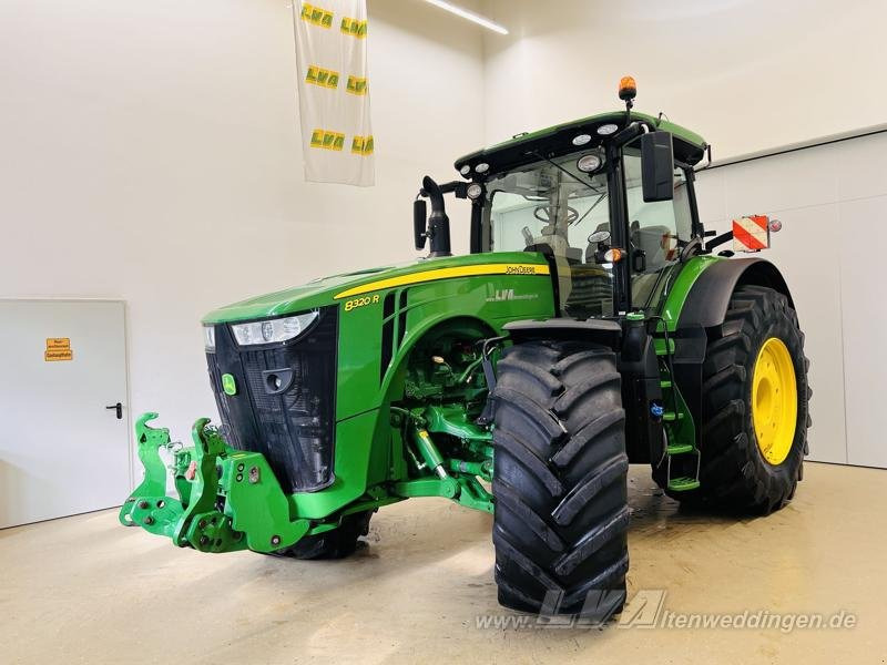 John Deere 8320R ULTIMATE - Farm tractor: picture 1 John Deere 8320R ULTIMATE - Farm tractor: picture 1