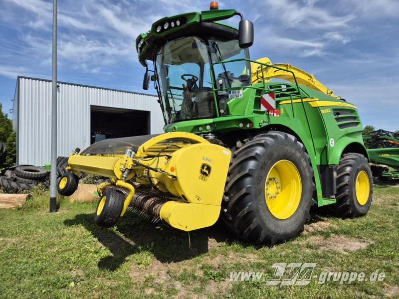John Deere 8600i - Forage harvester: picture 1 John Deere 8600i - Forage harvester: picture 1
