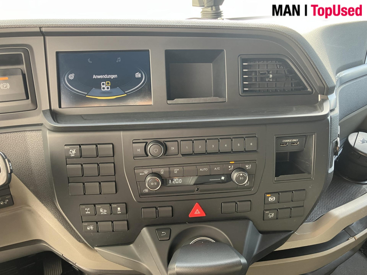 MAN TGX 18.470 4x2 LL SA - Tractor unit: picture 3 MAN TGX 18.470 4x2 LL SA - Tractor unit: picture 3