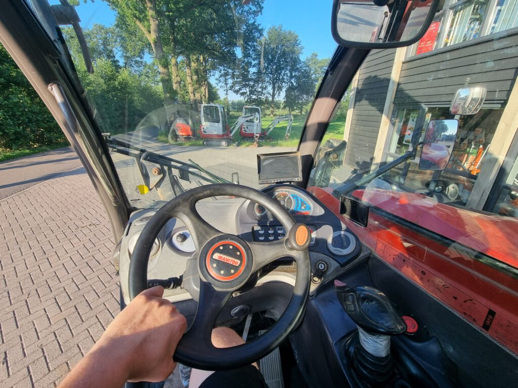 Telescopic handler MANITOU MT 1840 privilege: picture 12