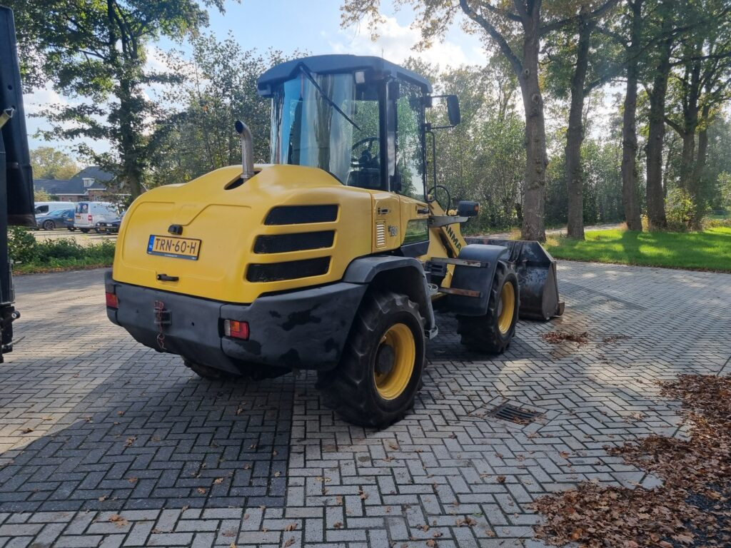 YANMAR V120 - Wheel loader: picture 2 YANMAR V120 - Wheel loader: picture 2