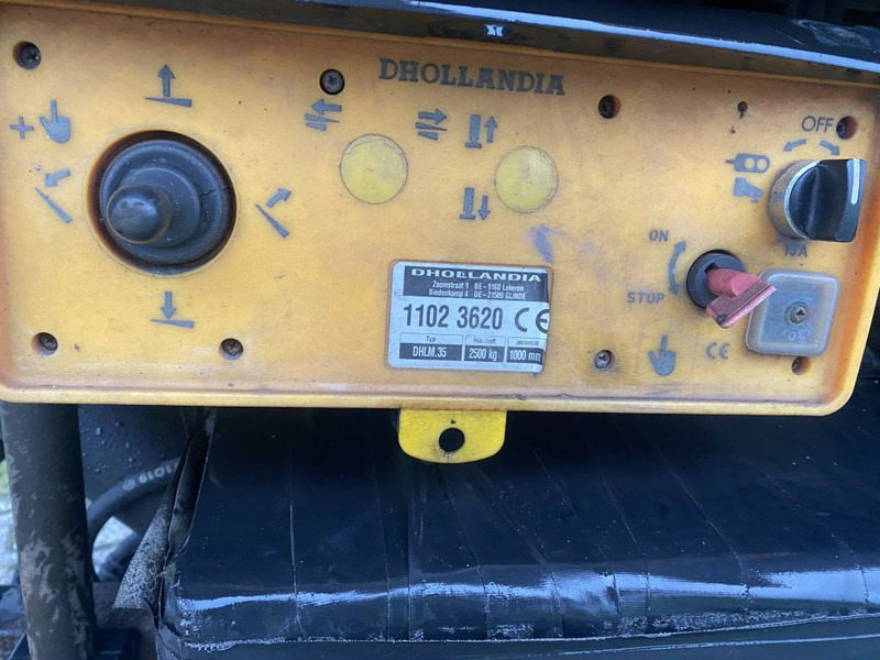 Curtainsider semi-trailer Krone | SCHUIFZEIL | 2500 KG LAADKLEP | STUUR-AS | LIFT-AS |: picture 17 Curtainsider semi-trailer Krone | SCHUIFZEIL | 2500 KG LAADKLEP | STUUR-AS | LIFT-AS |: picture 17