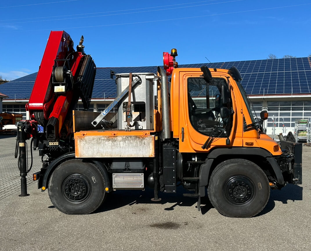 Unimog 400 - U400 405 25177 mit Wechselkran Merced - Utility/ Special vehicle: picture 3 Unimog 400 - U400 405 25177 mit Wechselkran Merced - Utility/ Special vehicle: picture 3