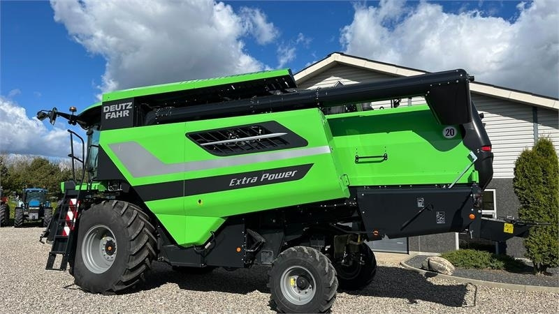 Combine harvester Deutz-fahr 7206 With 24feed - 7.2m header. New and unused Com: picture 12