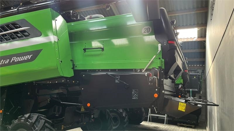 Combine harvester Deutz-fahr 7206 With 24feed - 7.2m header. New and unused Com: picture 18