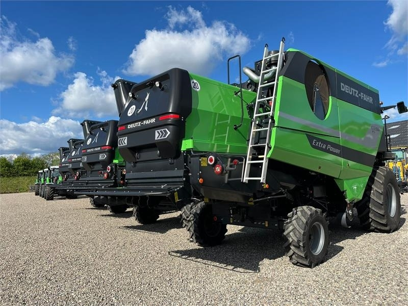 Deutz-fahr C7206 With 24feed - 7.2m header. New and unused Co - Combine harvester: picture 5 Deutz-fahr C7206 With 24feed - 7.2m header. New and unused Co - Combine harvester: picture 5