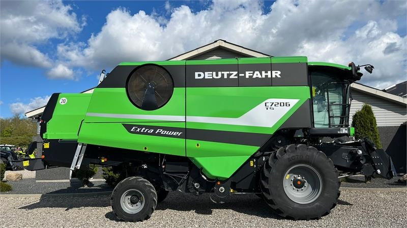 Deutz-fahr C7206 With 24feed - 7.2m header. New and unused Co - Combine harvester: picture 1 Deutz-fahr C7206 With 24feed - 7.2m header. New and unused Co - Combine harvester: picture 1