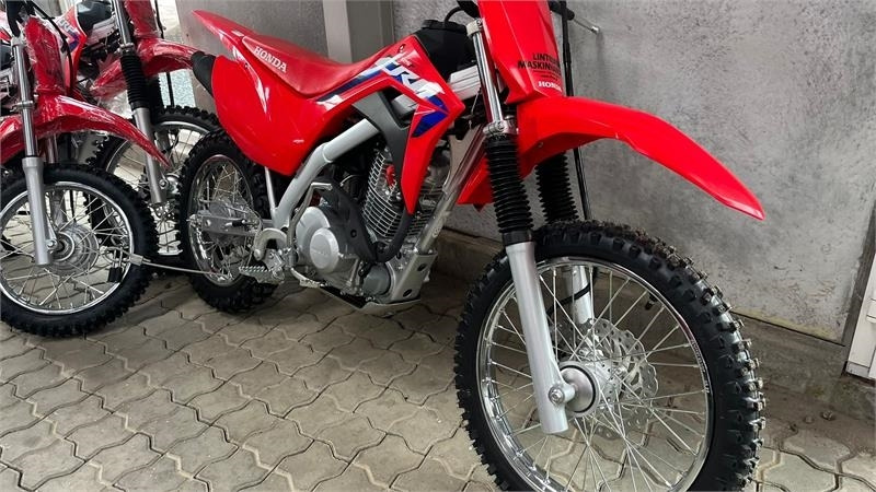 Honda CRF 125 F DEMO. Rigtig crosser med gear og kobling - Side-by-side/ ATV: picture 3 Honda CRF 125 F DEMO. Rigtig crosser med gear og kobling - Side-by-side/ ATV: picture 3