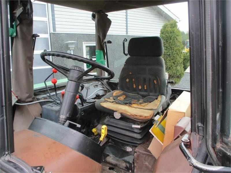 John Deere 2650 Med SGII kabine, 540 og 1000 pto omd - Farm tractor: picture 5 John Deere 2650 Med SGII kabine, 540 og 1000 pto omd - Farm tractor: picture 5