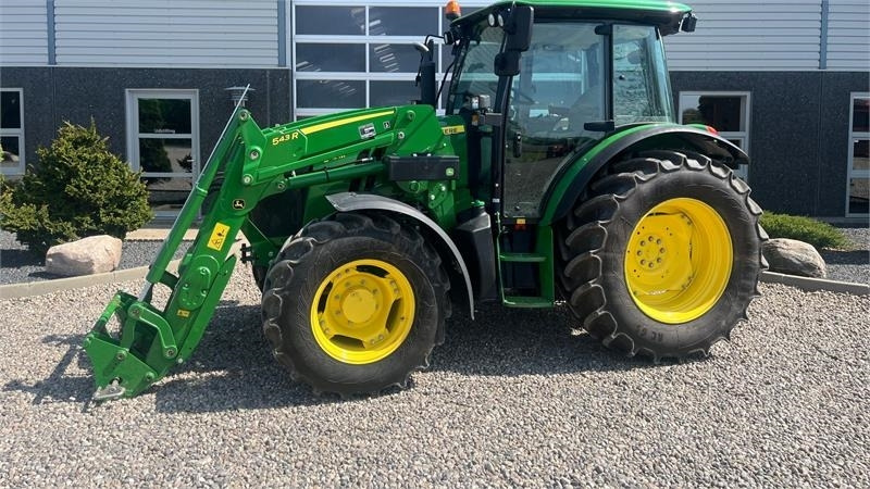 John Deere 5115M Med frontlæsser, som ny - Farm tractor: picture 1 John Deere 5115M Med frontlæsser, som ny - Farm tractor: picture 1