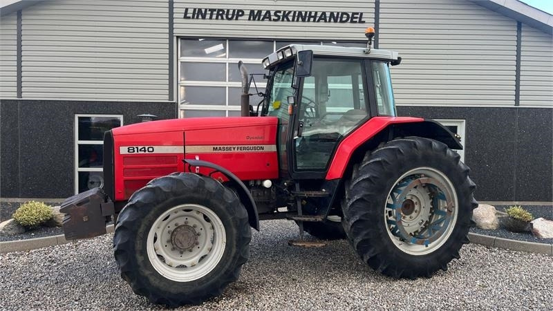 Massey Ferguson 8140 Dyna Shift - Farm tractor: picture 1 Massey Ferguson 8140 Dyna Shift - Farm tractor: picture 1