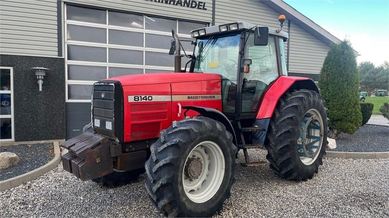 Massey Ferguson 8140 Dyna Shift - Farm tractor: picture 2 Massey Ferguson 8140 Dyna Shift - Farm tractor: picture 2