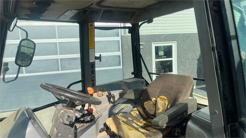 New Holland 5640 SL Dualpower - Farm tractor: picture 5 New Holland 5640 SL Dualpower - Farm tractor: picture 5