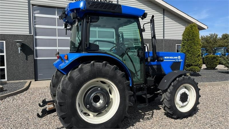 New Holland 70-66 S Fiat model - EXPORT - Farm tractor: picture 2 New Holland 70-66 S Fiat model - EXPORT - Farm tractor: picture 2