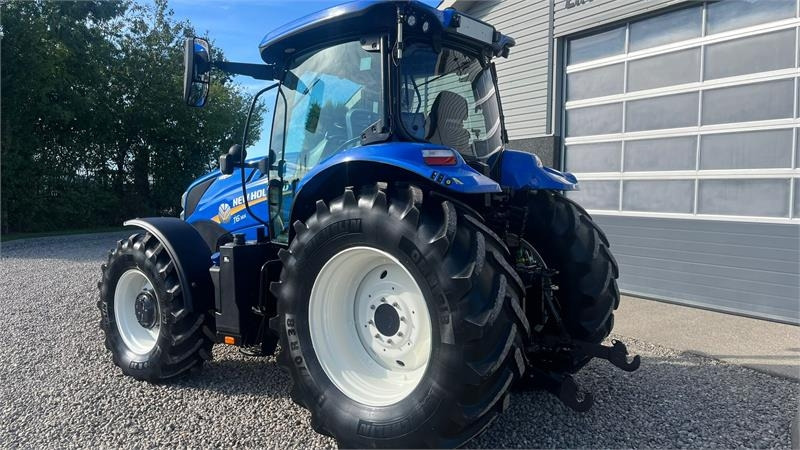 New Holland T6.165 AutoCommannd med frontlift - Farm tractor: picture 3 New Holland T6.165 AutoCommannd med frontlift - Farm tractor: picture 3