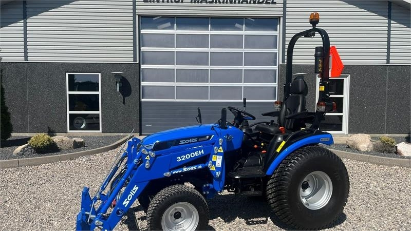 Municipal tractor Solis H26 HST Turfdæk og Frontlæsser: picture 1