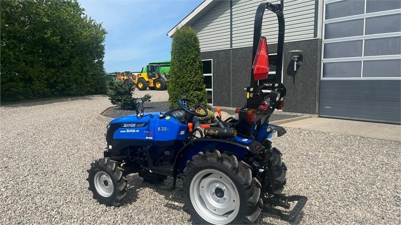 Solis S26 6+2 gearmaskine med servostyring - Farm tractor: picture 3 Solis S26 6+2 gearmaskine med servostyring - Farm tractor: picture 3