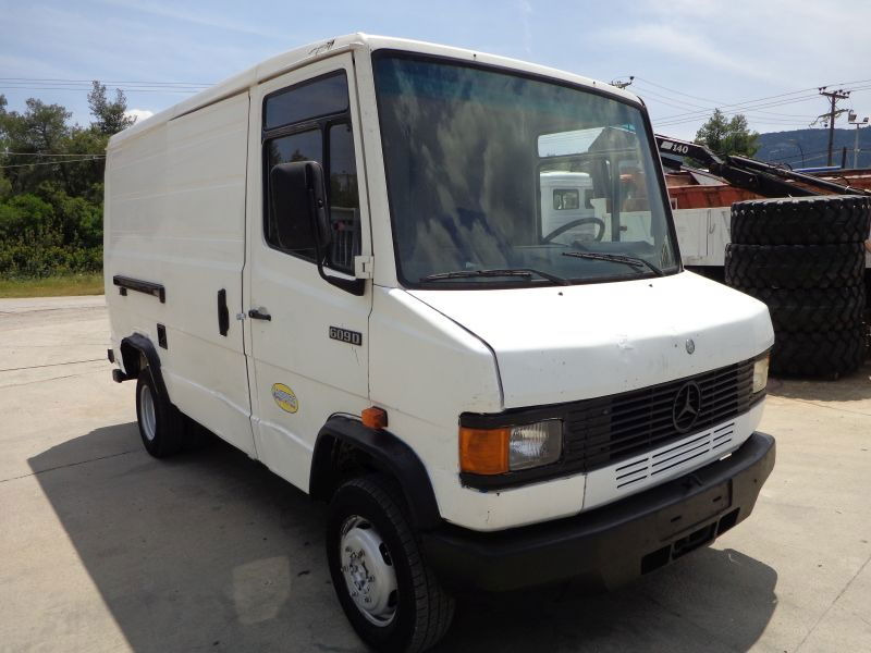 Mercedes-Benz Sprinter Mercedes Benz 609D - Panel van: picture 2 Mercedes-Benz Sprinter Mercedes Benz 609D - Panel van: picture 2